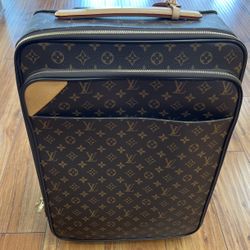 Louis Vuitton Pegase 55 Luggage, With Dust Bag, Luggage Bag, Garment Bag, Entrupy Authenticated 