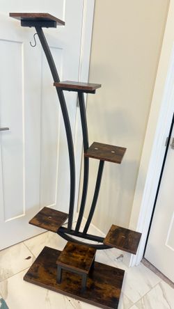 Modern curved plant stand