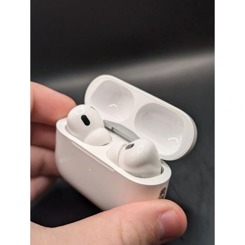 Apple AirPods Pro with active noise Includes