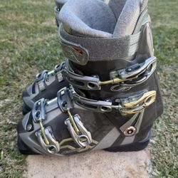 Nordica Olympia GTS 8 women's ski boots 283 mm 240-245 size 7.5