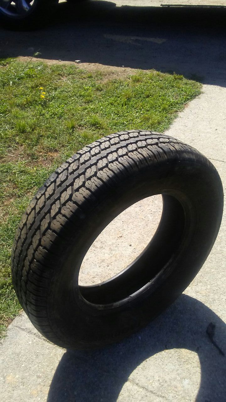 BFGoodrich 185/ 70r14 883 m+s tire