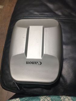 Canon binoculars