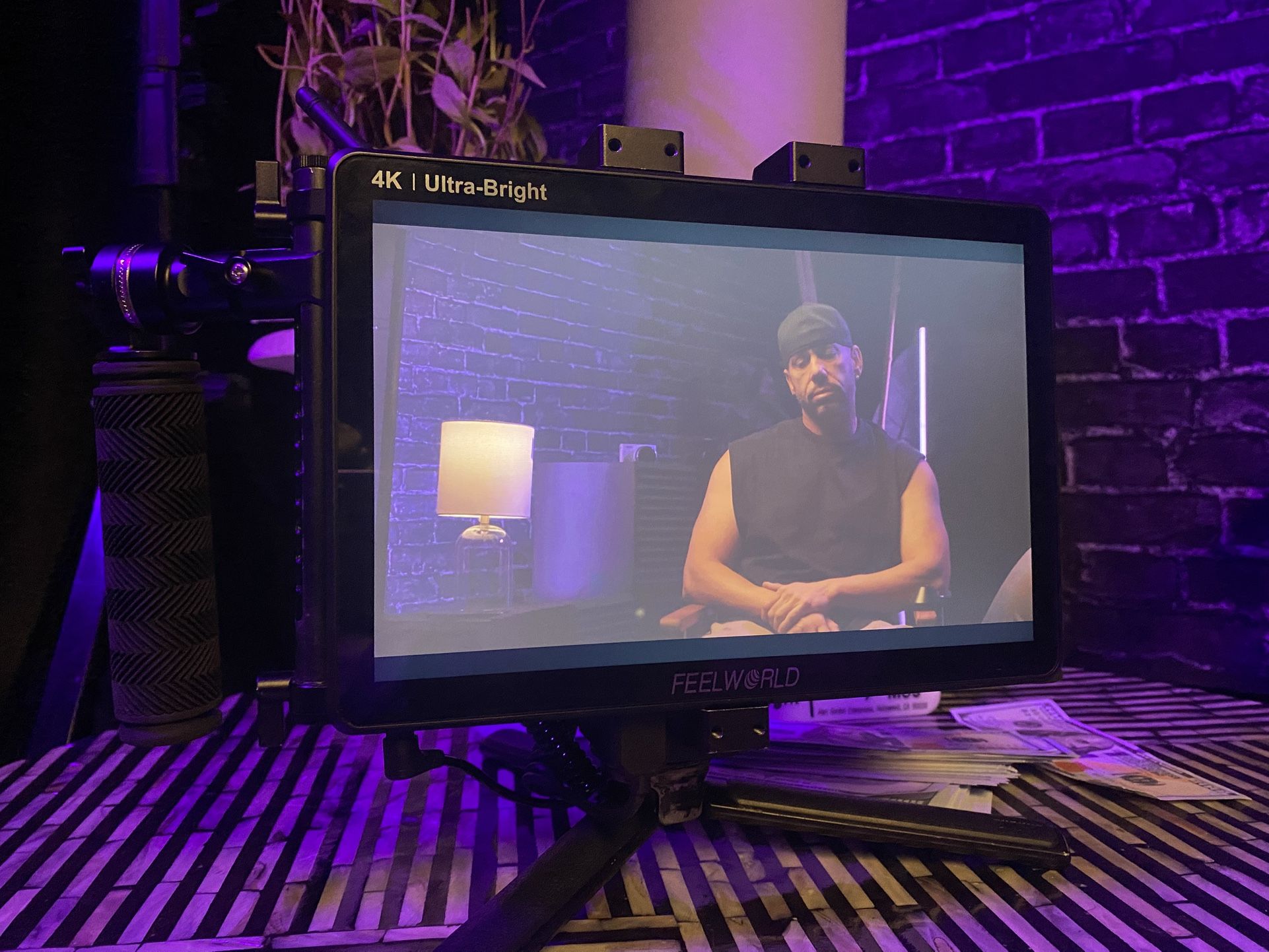 Feelworld 10.1" 4k Director’s Field Monitor Kit & Nitze Cage