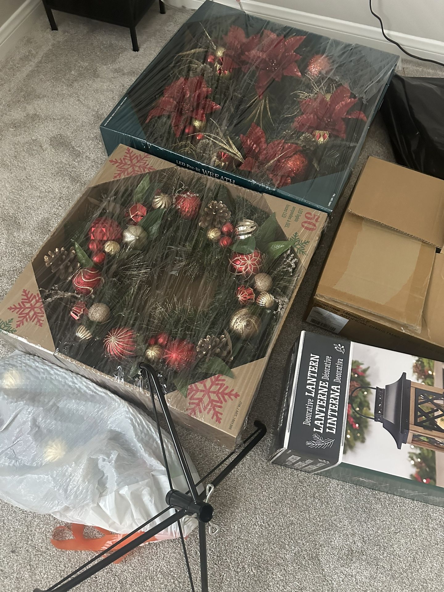 Christmas Decorations You Choose $40