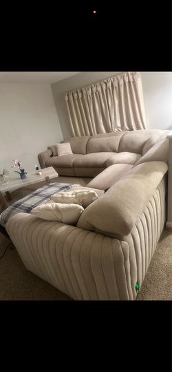 Soho dual power reclining 5 peice sectional
