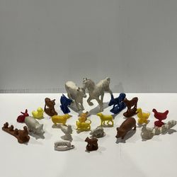 Vintage Plastic Farm Animal Toy Figurines