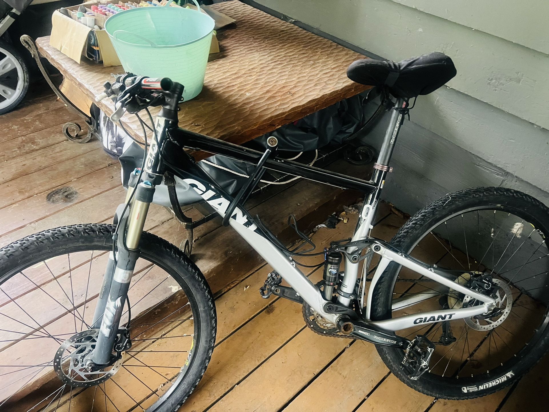 ‘GIANT’ Mountain Bike 