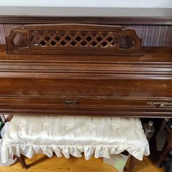 Wood Piano 