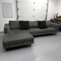 Living Spaces Contemporary L-Shape Sofa with Left Chaise