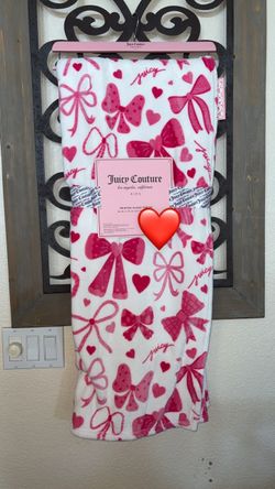 Juicy couture throw blanket