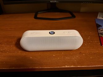 Beats Pill+