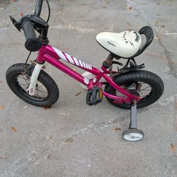 Toddlers Bike With Training Wheels