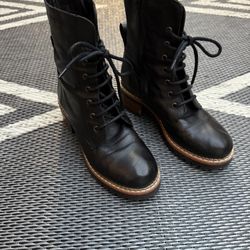 Boots Size 7.5 