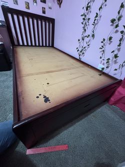 Solid Wood Twin Bed Frame With Drawers