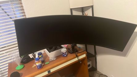Curved Samsung odyssey monitor