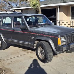 1990 Jeep Cherokee 
