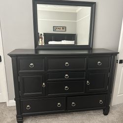 Black Dresser With Mirror Great Quality 