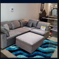 *Weekend Special!!!*---Floating Lima Gray Fabric Sectional Sofa W/Ottoman---Delivery And Financing Available🤭
