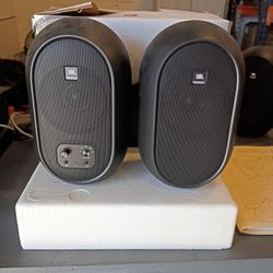 Professional Studio JBL 104 BT With Bluetooth
