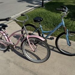 Two women’s cruiser bikes for $80