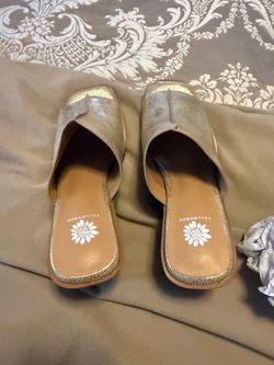 Women sandals 👡