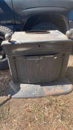 Franklin antique cast iron wood burning stove