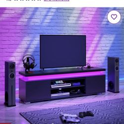 Entertainment Unit (white)