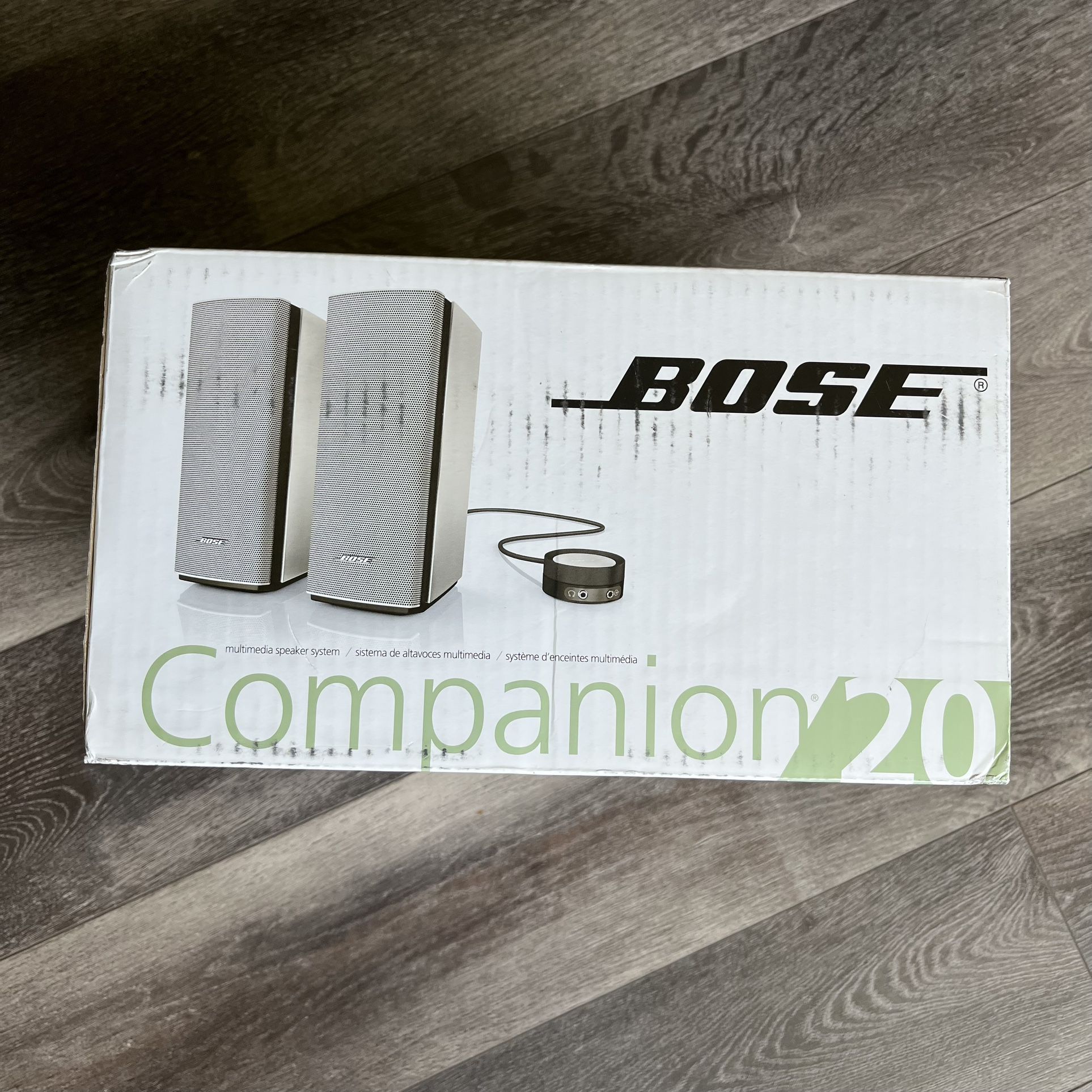 Bose Companion 20 Multimedia Speaker System Brand New in Box Complete 2 Speakers and Control Pod