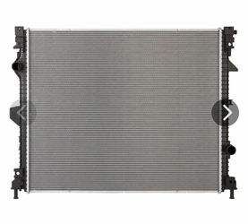 The selected label is for an aluminum radiator fitting a 2015-2018 Ford Edge (2.0L or 2.7L engine) with part number F2gz8005e. 0 • Inventory Number: 1