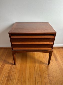 Mid-Century Modern Lane Rhythm Series Nightstand