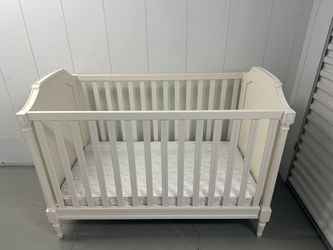 Pottery Barn Kids Blythe Crib w/ Mattress