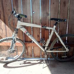 Diamondback Response Sport Mountain Bike