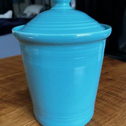 FIESTAWARE MEDIUM SIZE CANISTER IN TURQUOISE- PRICED TO GO