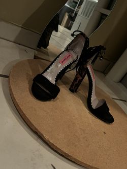 Black Hight Heels  New  Size 6. $18