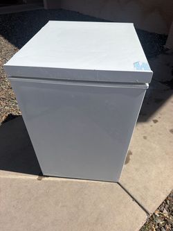 🧊 DEEP FREEZER FOR SALE!