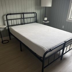 Bed Frame And Mattress - Full Size 