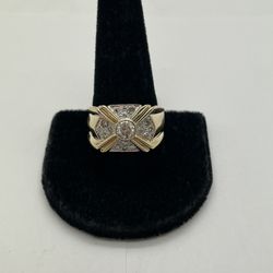 14KT RING, .61ctw NATURAL DIAMOND, 17.5 GRAMS, SIZE 11 