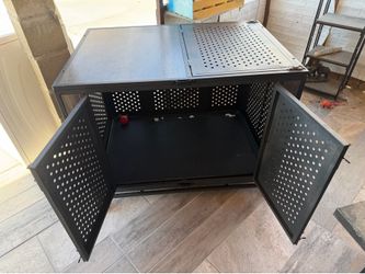 Heavy Duty furniture style dog crate
