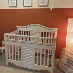 White Wood Baby Crib With Mattress