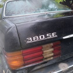 1985 Mercedes-Benz 380