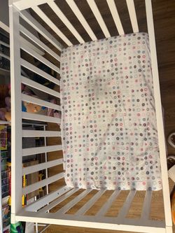 MINI CRIB WITH MATTRESS