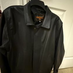 Men’s Coat Leather  Size XL  Only Cash 