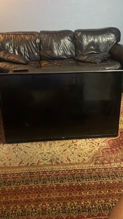55’ LG TV