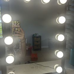 Vanity Mirror With Light
