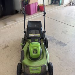 Green works Pro Lawn Mower