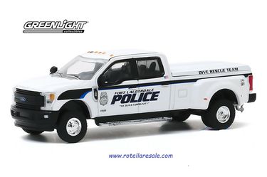 NIB 2019 Ford F-350 P.D. Dually Die Cast