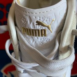 Women’s Puma Snickers; Size:8.5 . $25