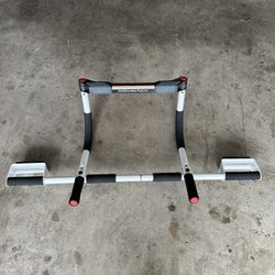 Pull Up Bar 