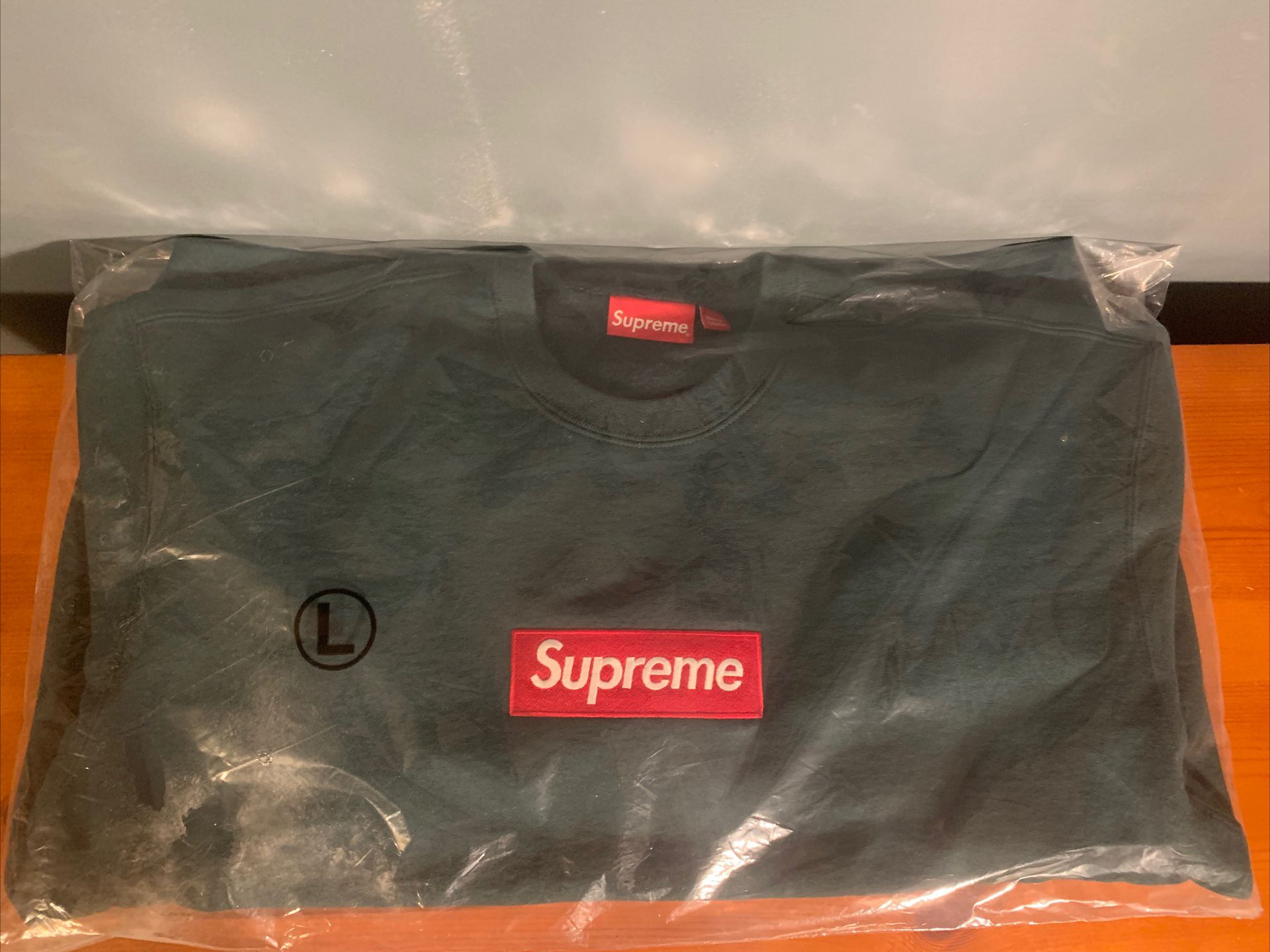 Supreme Box Logo Crewneck Pine Green (FW22) Size Large