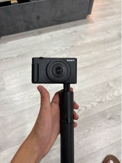 Sony ZV-F1